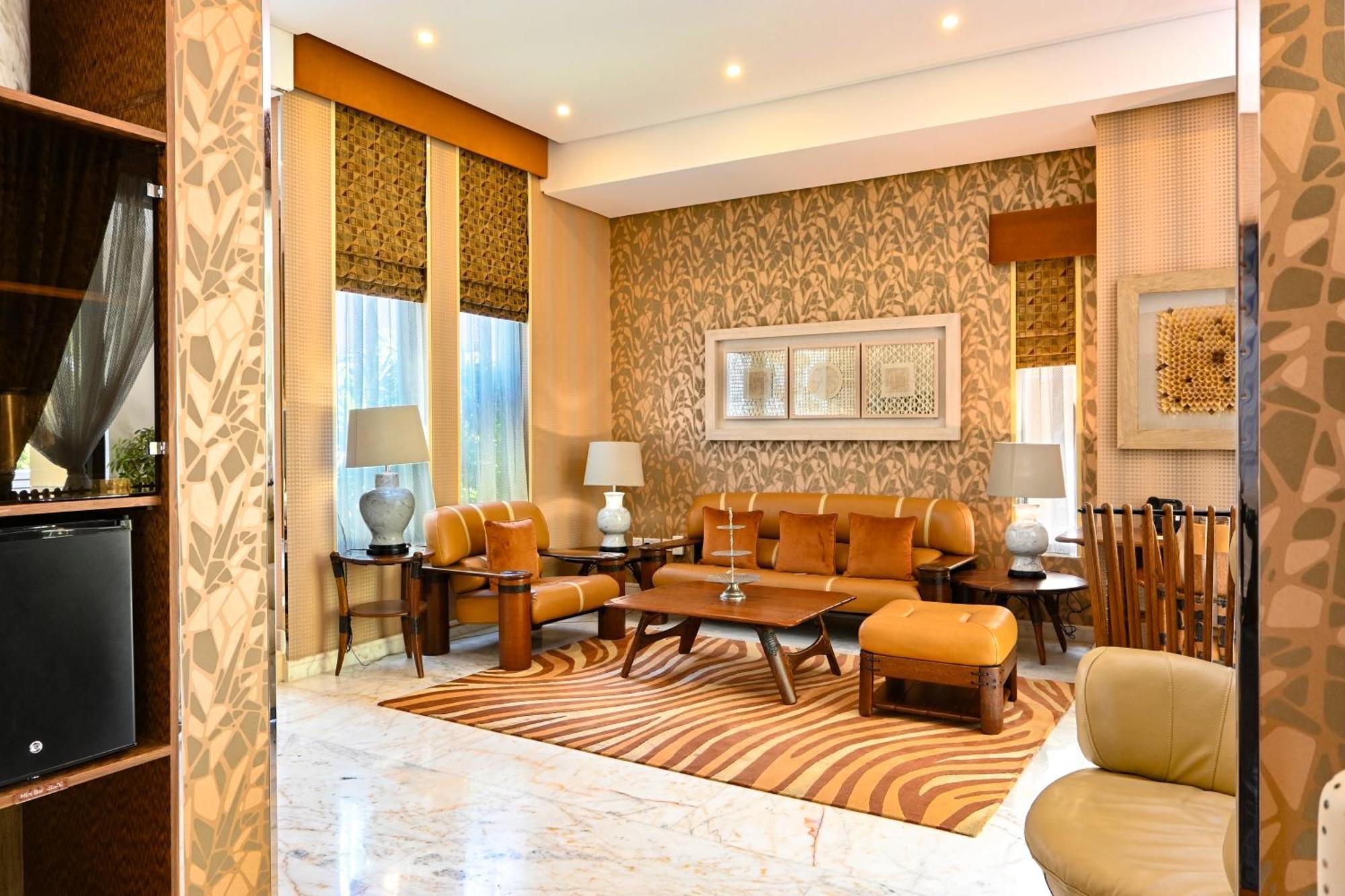 Palavra Resort Manama Dış mekan fotoğraf A suite at the hotel