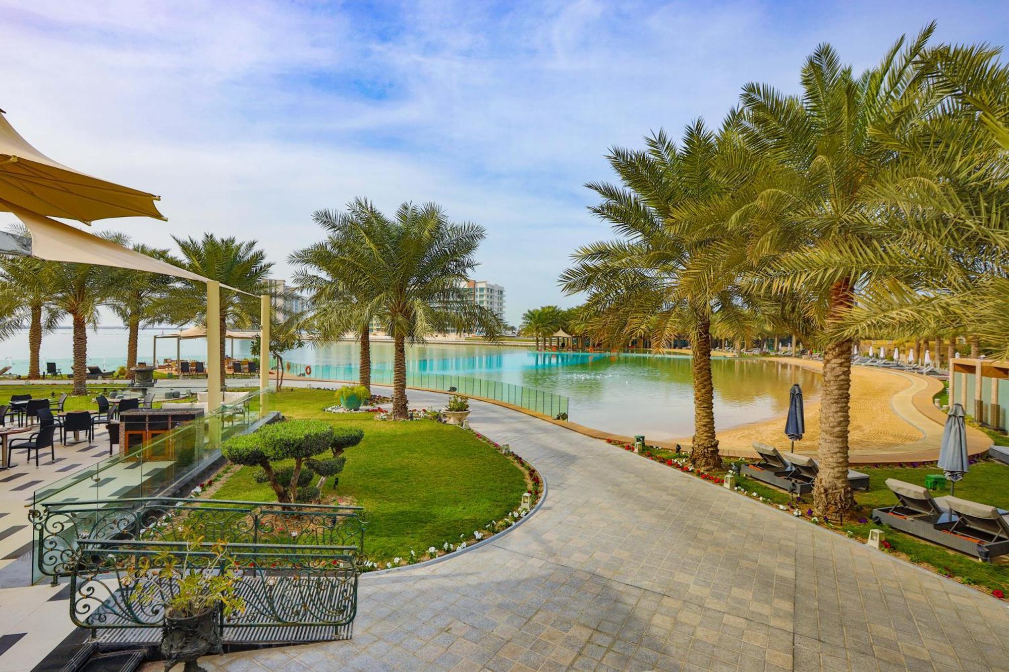 Palavra Resort Manama Dış mekan fotoğraf Al-Dana Resort