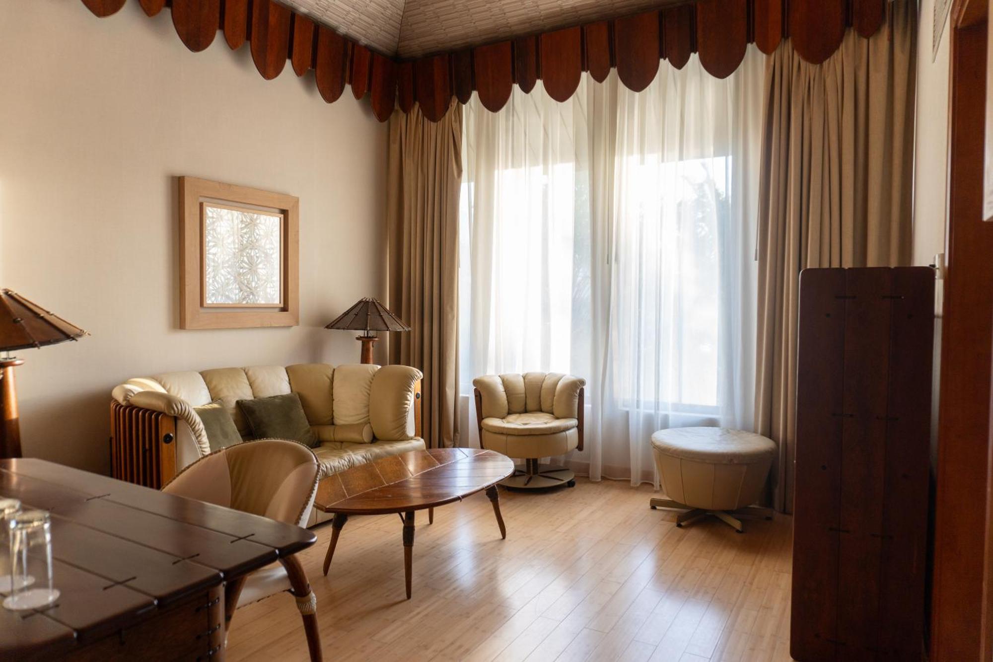 Palavra Resort Manama Dış mekan fotoğraf A living room
