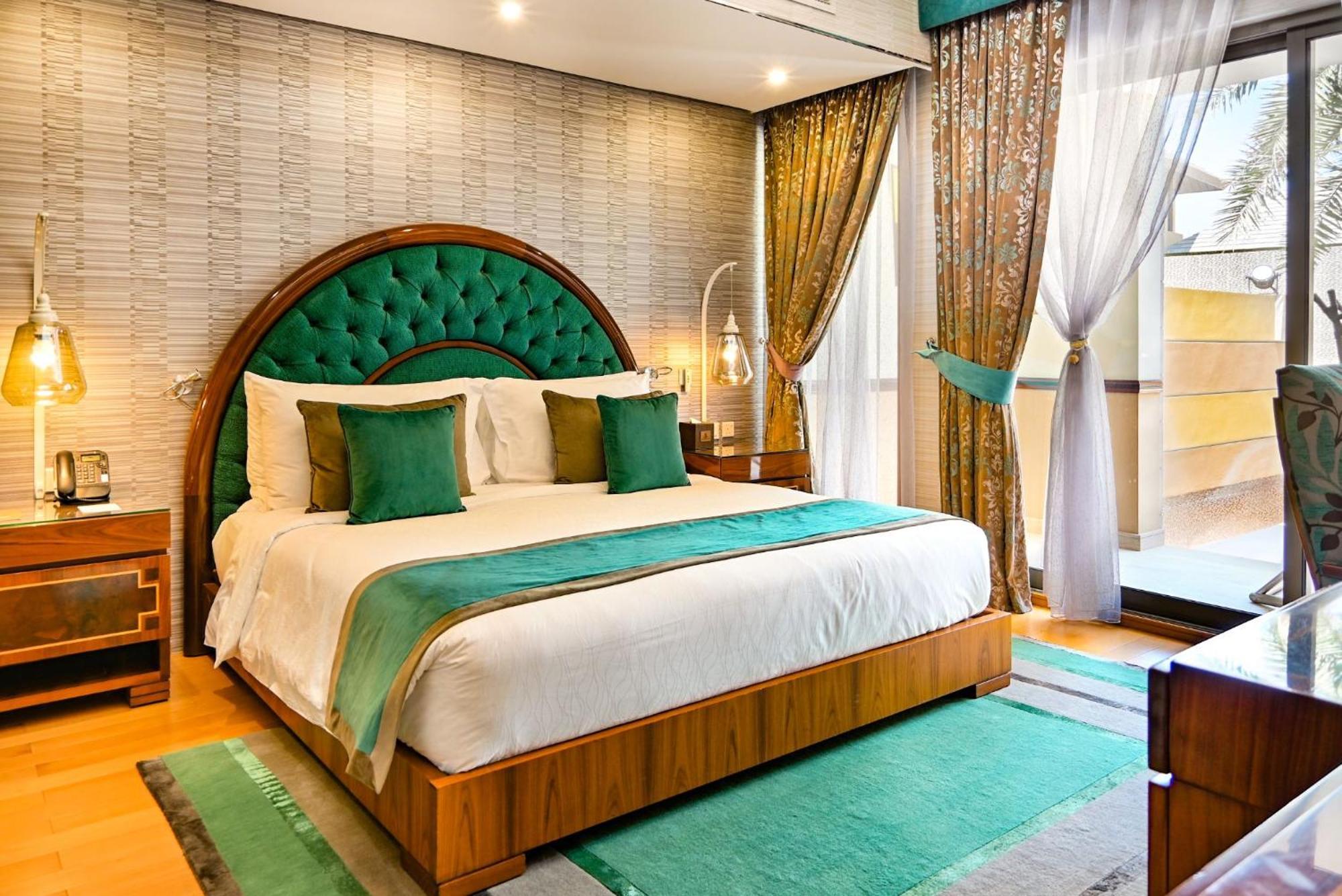 Palavra Resort Manama Dış mekan fotoğraf A bedroom at the hotel