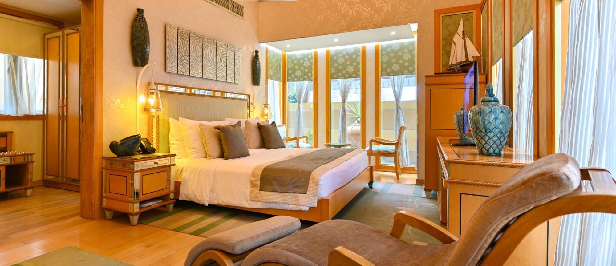 Palavra Resort Manama Dış mekan fotoğraf A bedroom at the Taj Bengal